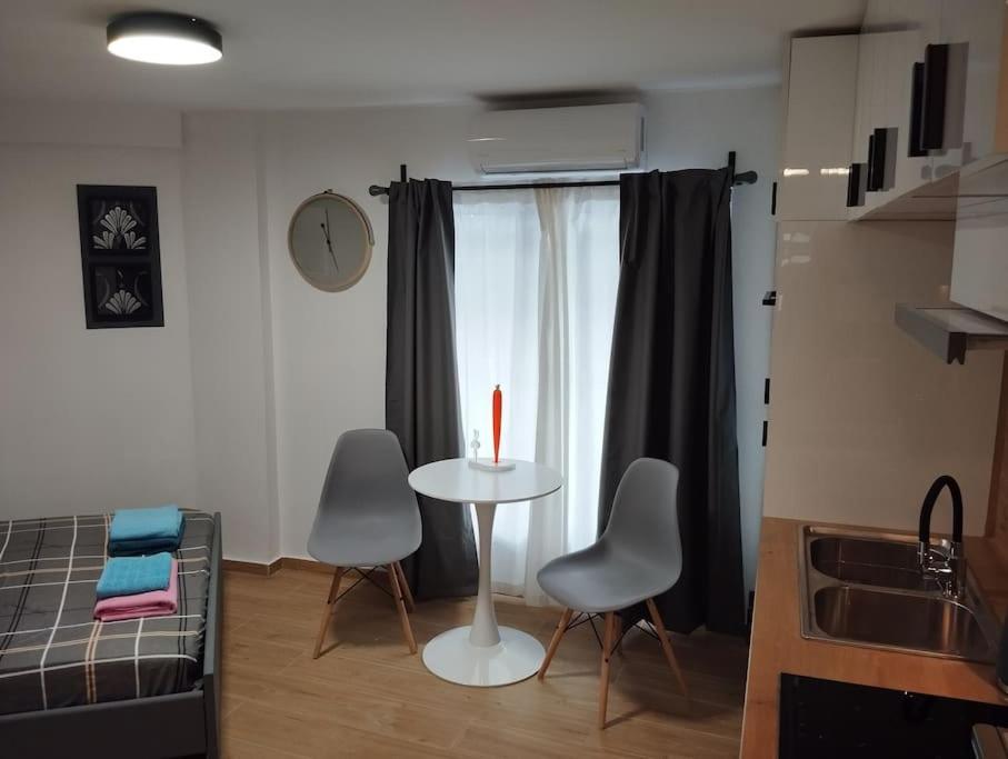 Nektar Cosy Apartment In City Centre Athens Luaran gambar